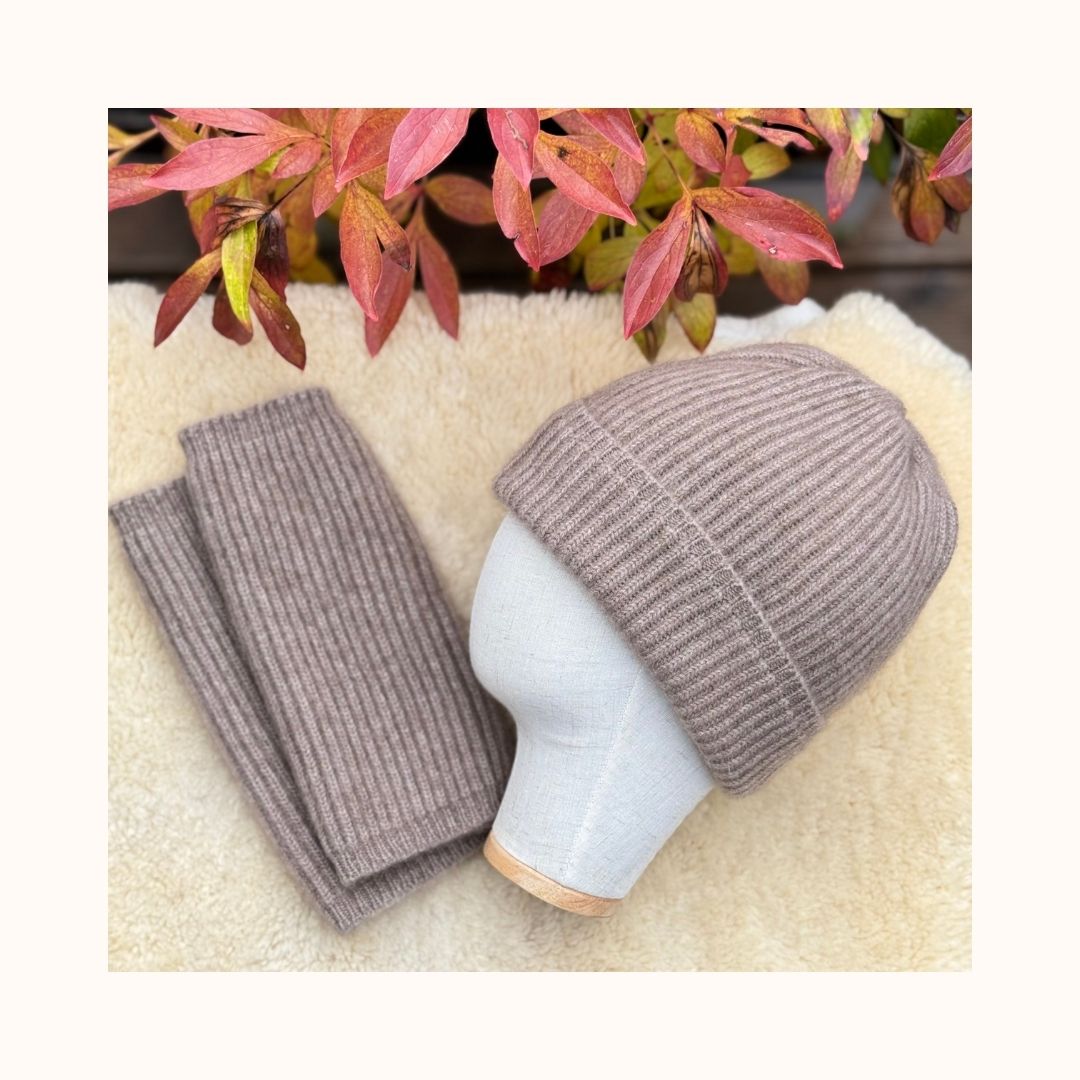 Cashmere Loop cappuccino