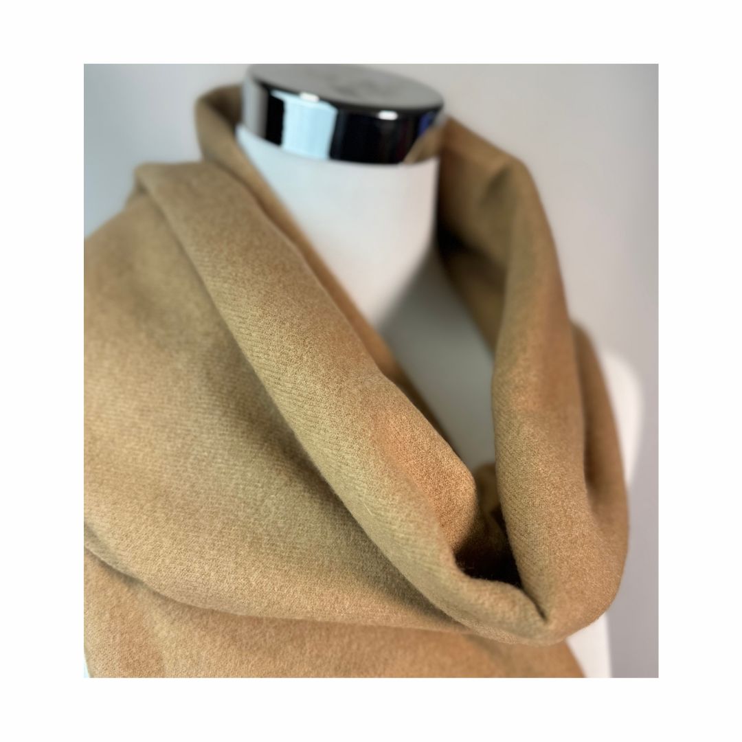 Wollschal camel
